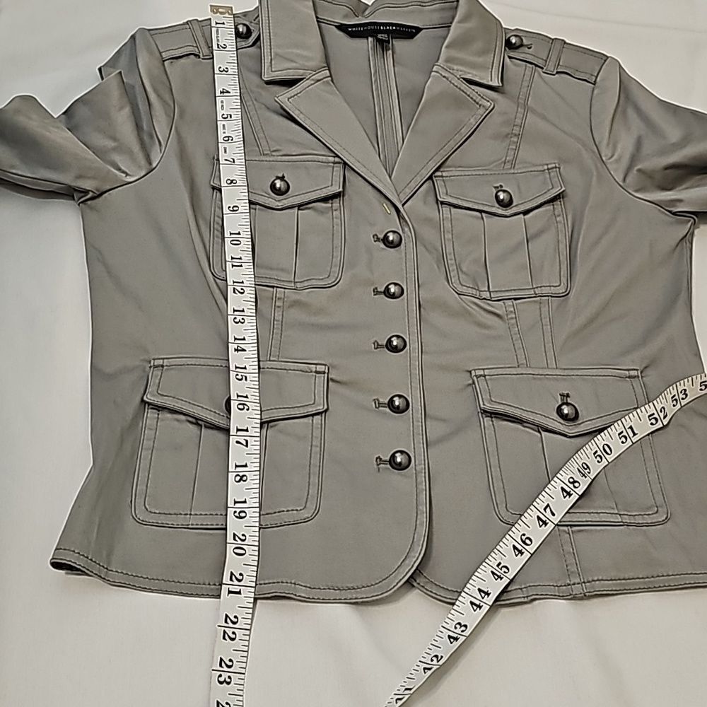 White House Black Market cropped military jacket. Waist length size 10 - Picture 6 of 8